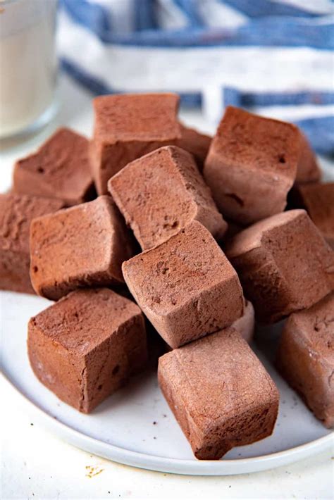 homemade cocoa marshmallow recipe.